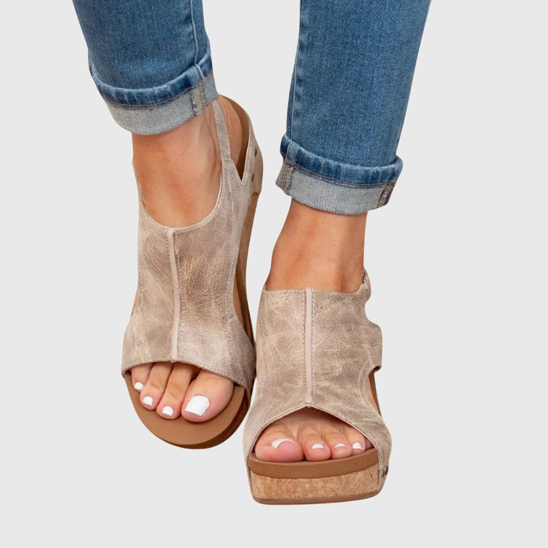 Adela | Sandalias ortopédicas de cuña con hebilla ajustable y plantilla acolchada