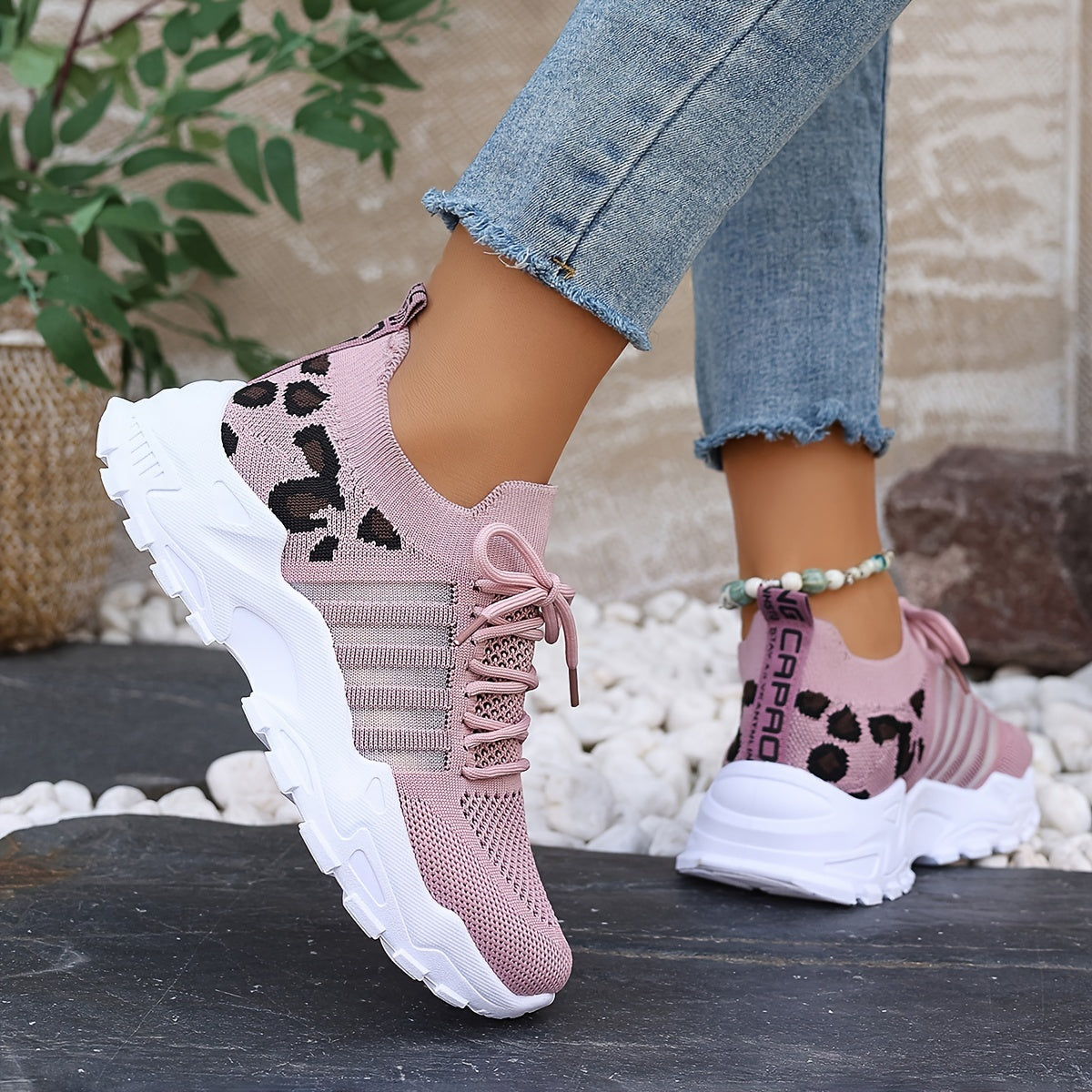 Noa | Comfortable and Breathable Sneakers