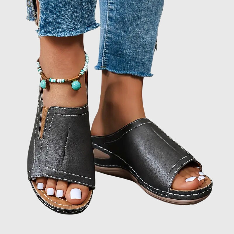 Aretha | Orthopedic sandals with anatomical insole and non-slip sole