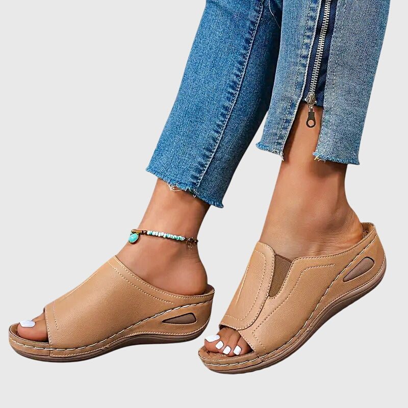 Aretha | Orthopedic sandals with anatomical insole and non-slip sole