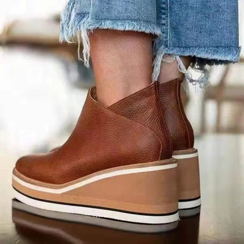 Jeanne | Women's waterproof side-zip ankle boots