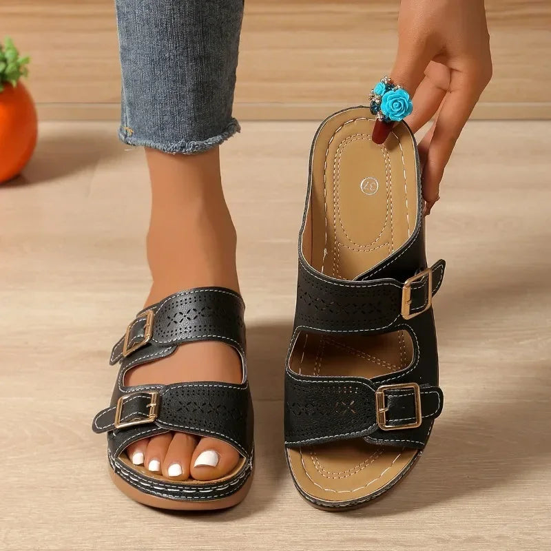 Jasmine | Sandals with adjustable straps, arch support, and platform sole