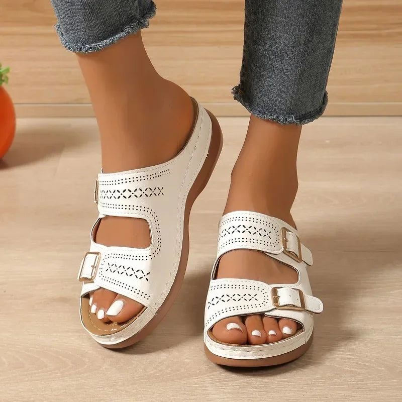 Jasmine | Sandals with adjustable straps, arch support, and platform sole