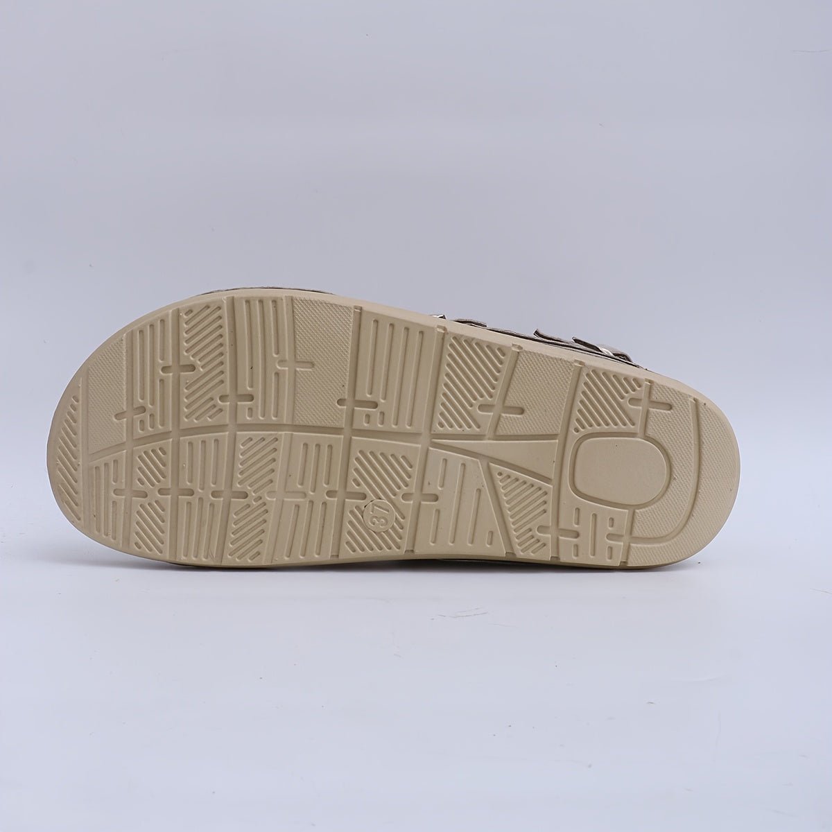 Charlotte | Padded platform sandals with crisscross straps and buckles