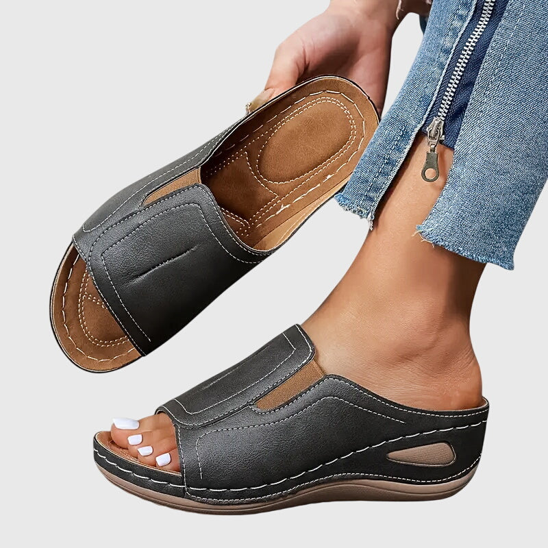 Aretha | Orthopedic sandals with anatomical insole and non-slip sole