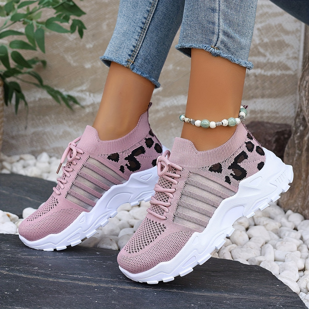 Noa | Comfortable and Breathable Sneakers