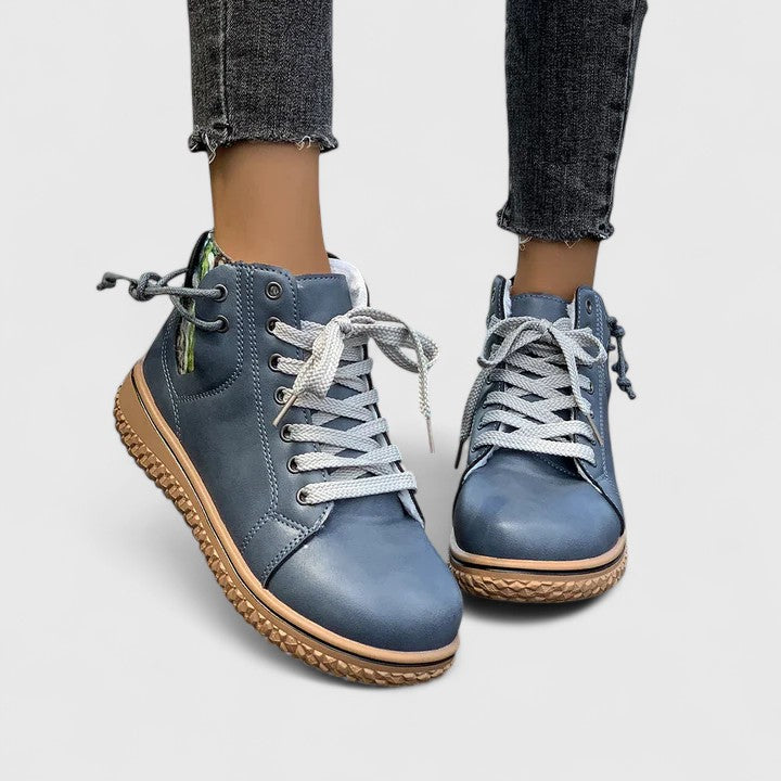 Nyrah | Women's orthopedic lace-up boots with non-slip sole and lined interior