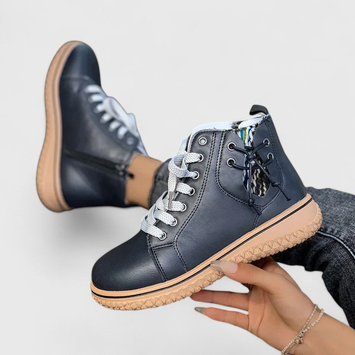 Nyrah | Women's orthopedic lace-up boots with non-slip sole and lined interior