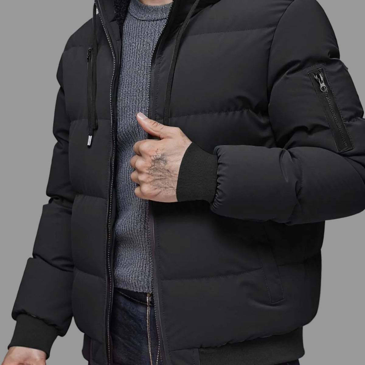 Alexander | Chaqueta de invierno acolchada de hombre con capucha, puños de canalé y cremallera