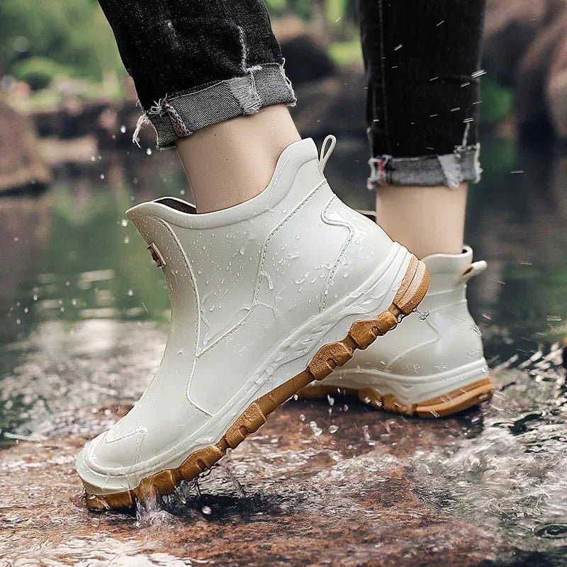 Lucas | Women's waterproof Chelsea boots with traction sole