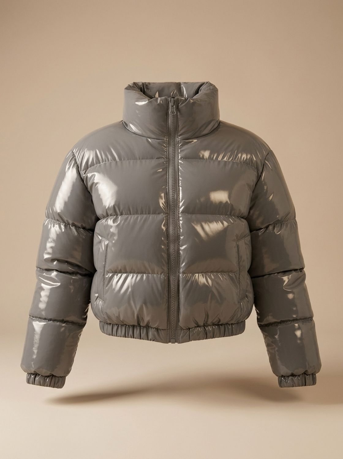 Scarlett | Chaqueta plumífera corta y brillante con cremallera para mujer