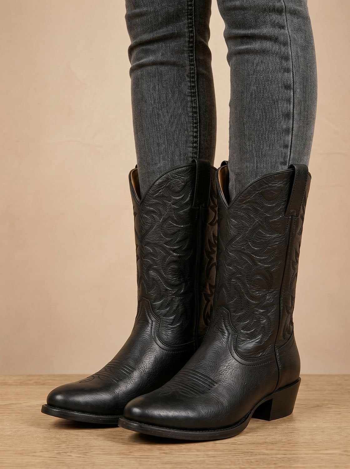 Aria | Botas cowboy bordadas de media caña para mujer con tacón ancho