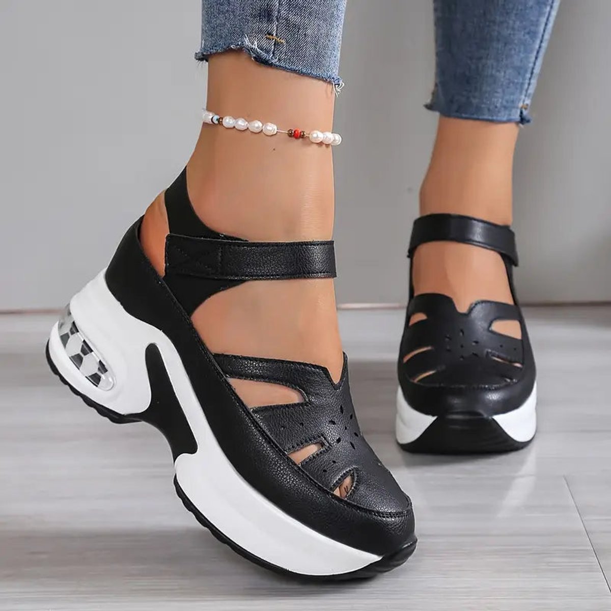 Penelope | Closed-toe cushioned platform orthopedic sandals