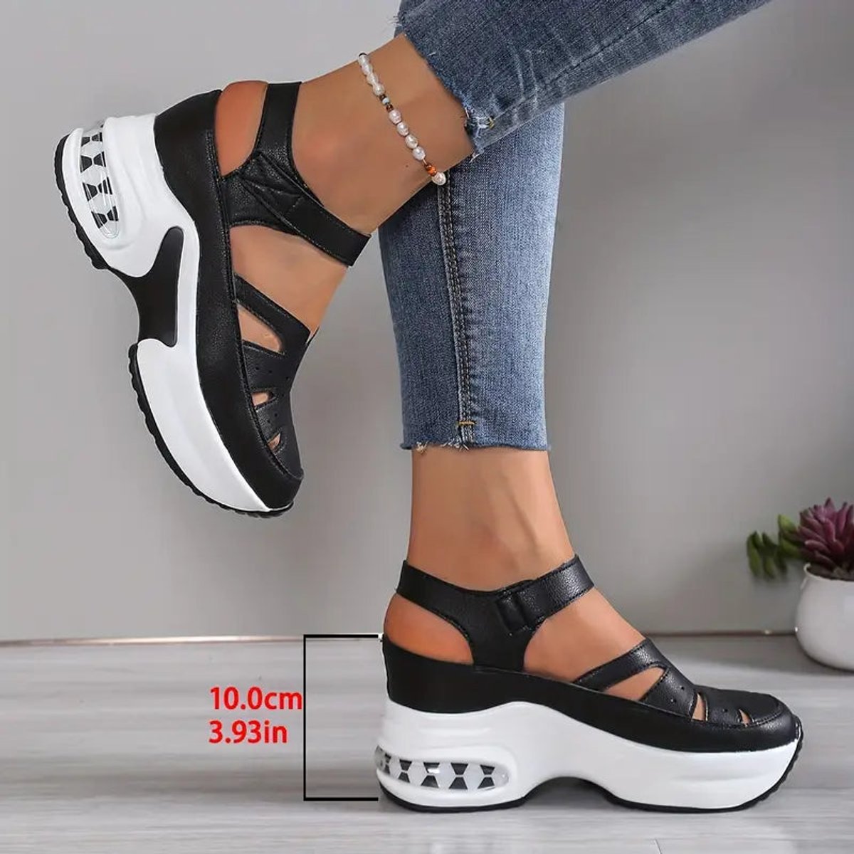 Penelope | Closed-toe cushioned platform orthopedic sandals