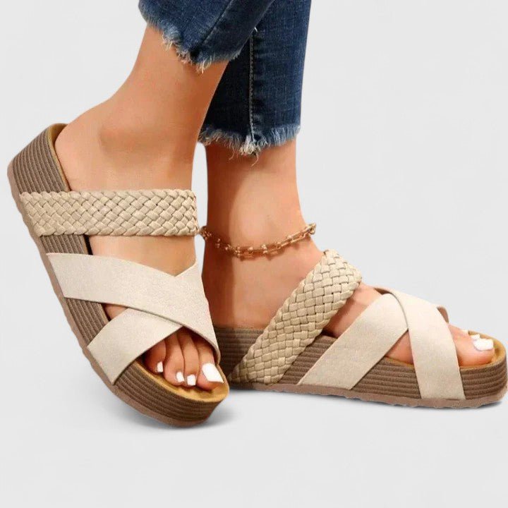 Amelia | Sandalias ortopédicas de plataforma con tiras cruzadas trenzadas