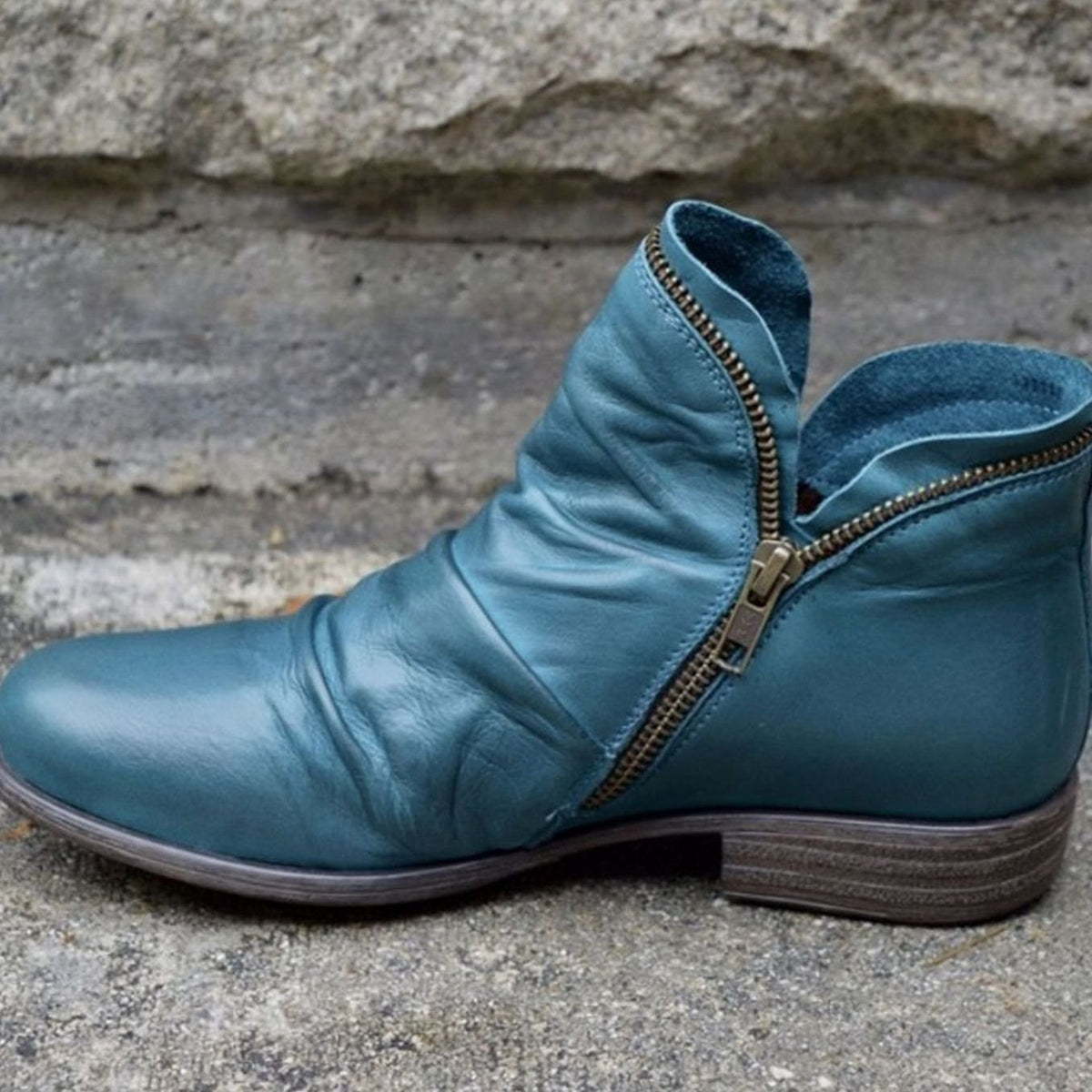 Luna | Women's ruched leather ankle boots with side zip