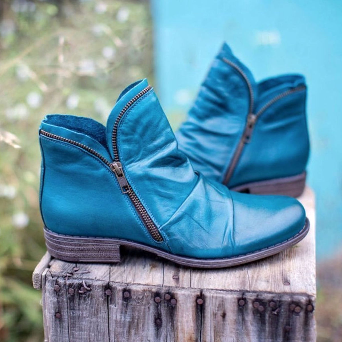Luna | Women's ruched leather ankle boots with side zip