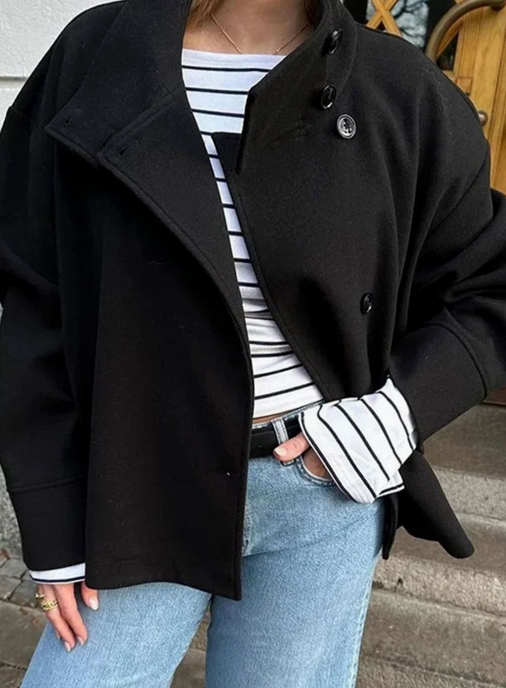 Emma | Abrigo de invierno corto de mezcla de lana con botones y cuello alto para mujer