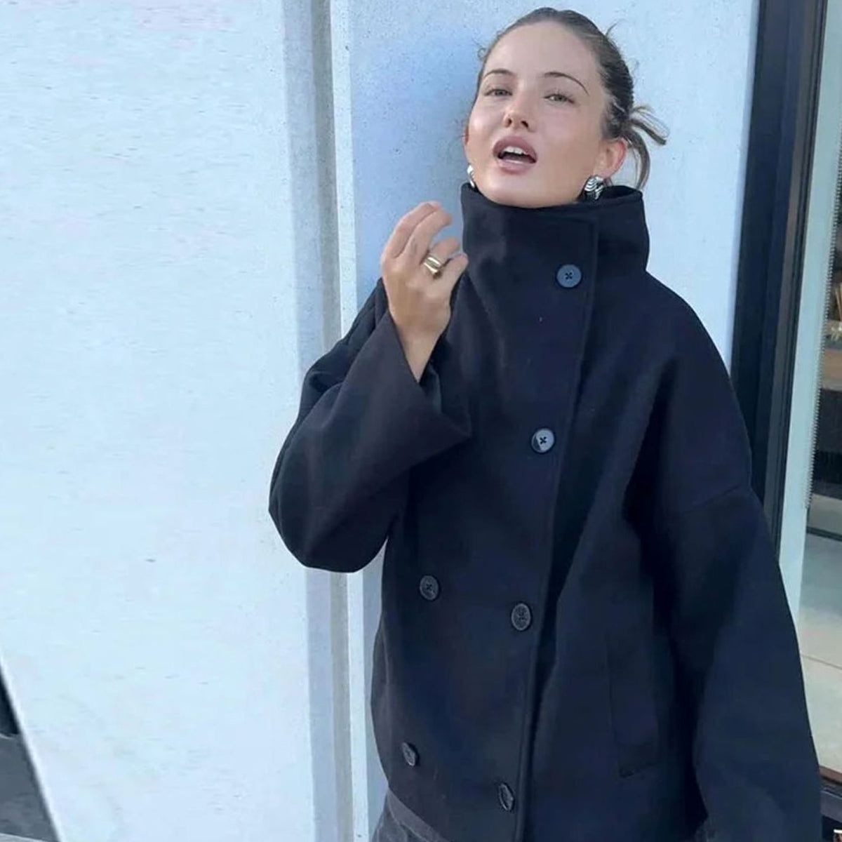 Emma | Abrigo de invierno corto de mezcla de lana con botones y cuello alto para mujer