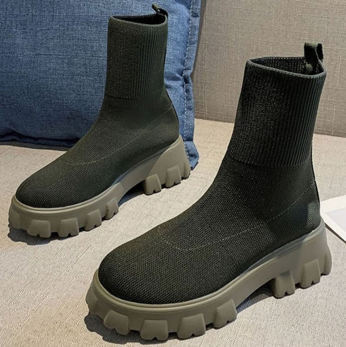 Scarlett | Women's knitted sock boots with block heel and lug sole