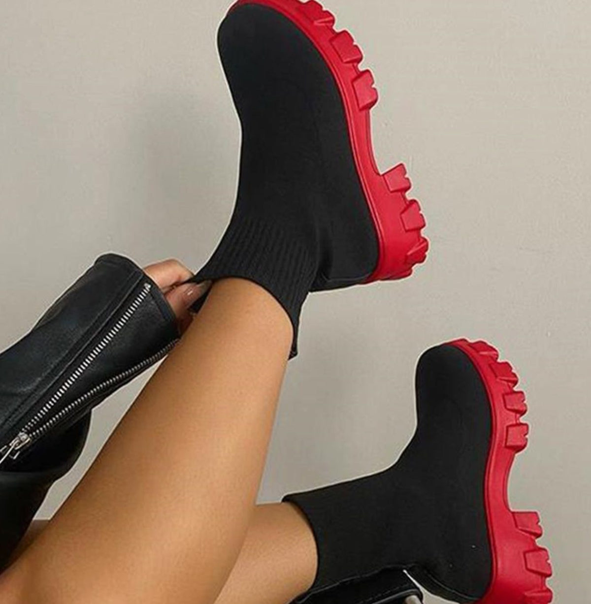 Scarlett | Women's knitted sock boots with block heel and lug sole