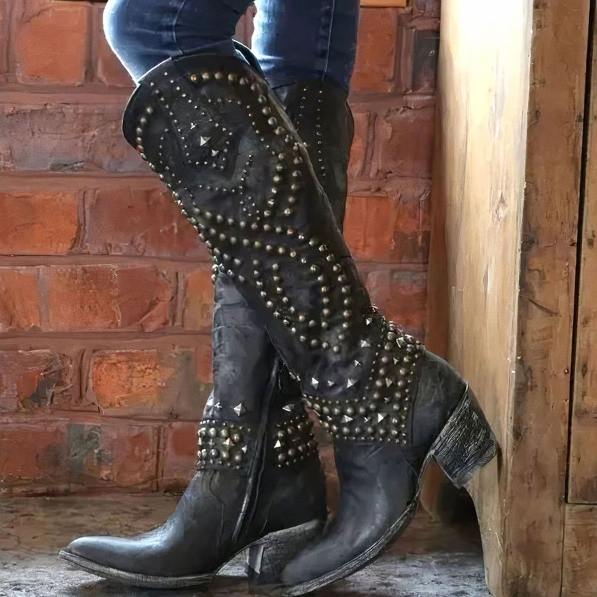 Penelope | Women's western cowboy boots with studs and block heel