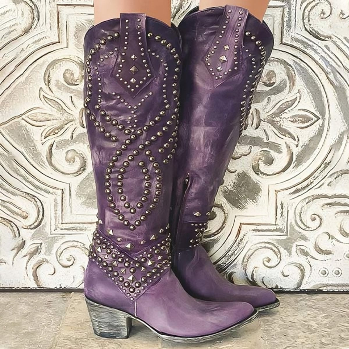 Victoria | Women's western boots with studs, pointed toe and block heel